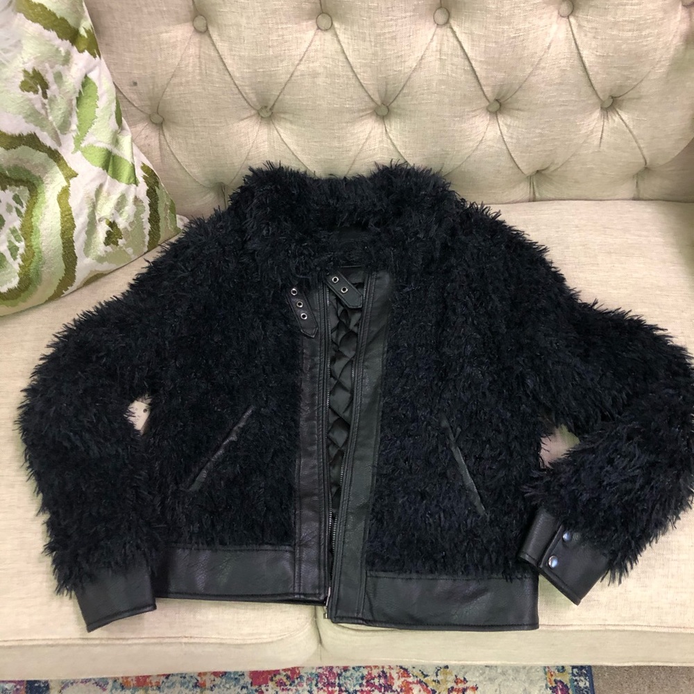 Blank nyc faux fur jacket small